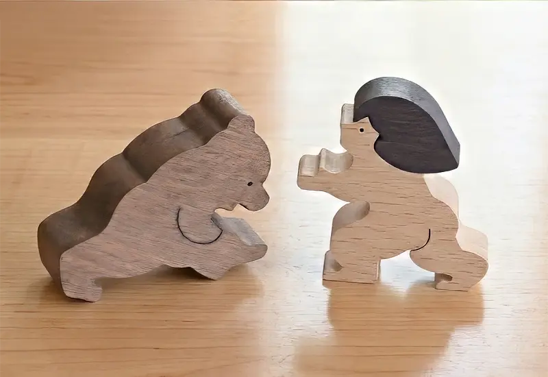 組み木の五月人形 すもうをとるクマと金太郎(小)｜小黒三郎