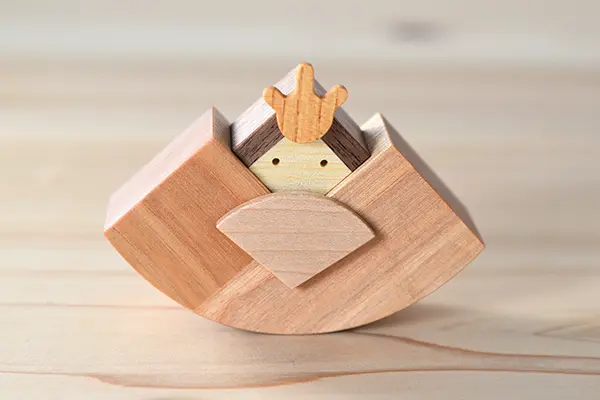 木のお雛さま（雛人形）名入れ可・コンパクトで飾りやすい｜森林工芸館