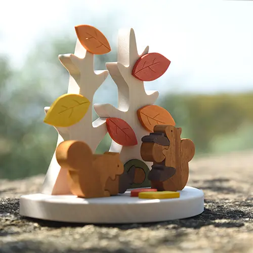 彩り歳時記11月 どんぐり拾い