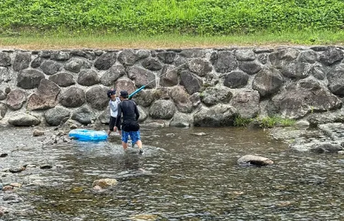 川遊び